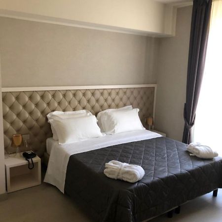 Hotel Cavour Bologna Esterno foto